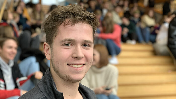 Elev Christian på Åpen dag. 
