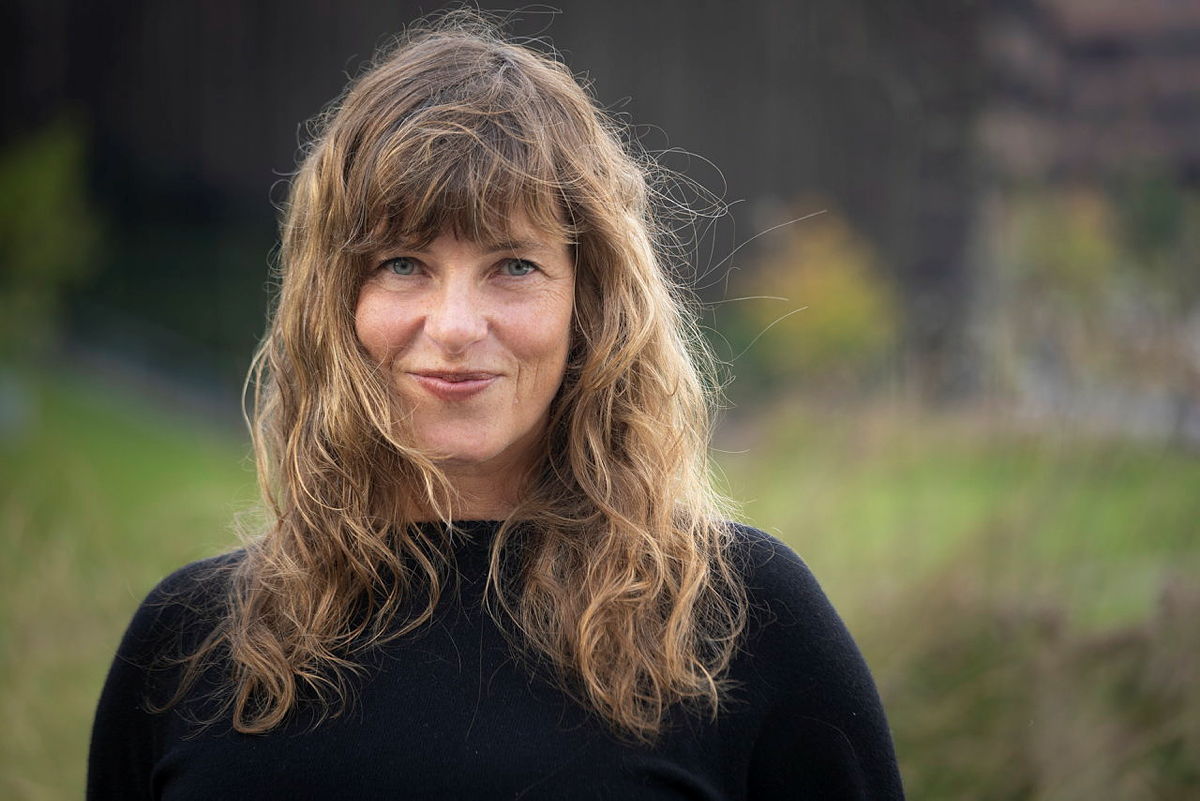 Portrettbilde av Astrid Sinnes.