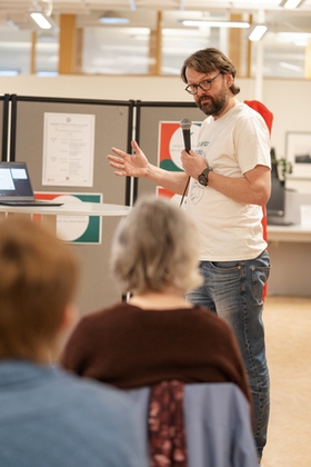 Psykolog Marius Aase om hvordan stress påvirker kroppen, og hvordan det kan håndteres. Foto: Kristian Slaatsveen