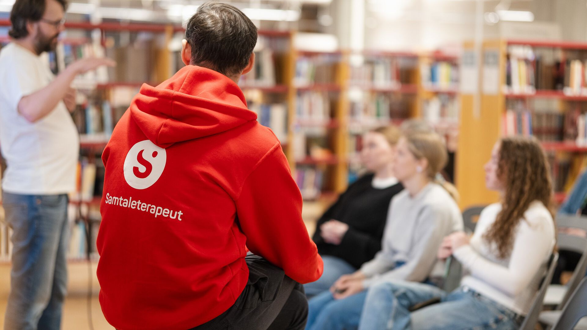 Psykolog Marius Aase om hvordan stress påvirker kroppen, og hvordan det kan håndteres. Foto: Kristian Slaatsveen