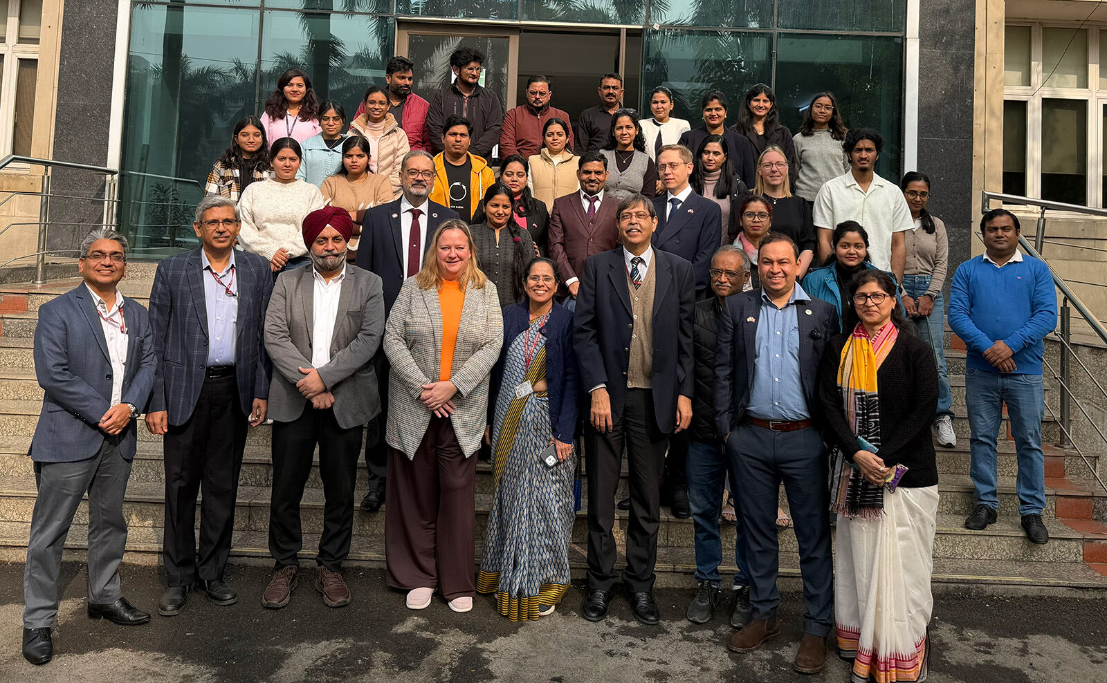 The more than 40 participants at the workshop gathered.