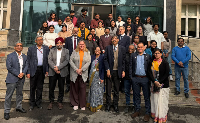 The more than 40 participants at the workshop gathered.