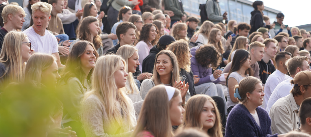 Many students gathered happily together for the official opening at the start of the autumn semester