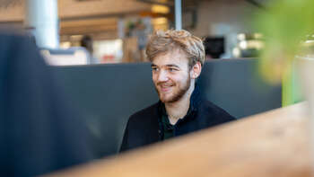 The Game School has two English-taugth bachelor's degrees, so it is filled with many international students. 