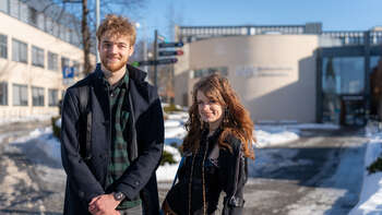 Jonas Valstar and Flo den Haan are neighbours with Campus Hamar. International students are entitled to living accomodations near the school.