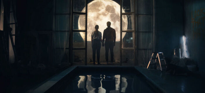 The Moon regi Jay Choi Foto Rasmus Eriksson