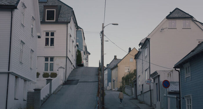 A Human Position Still 9 c Stian Skjelstad