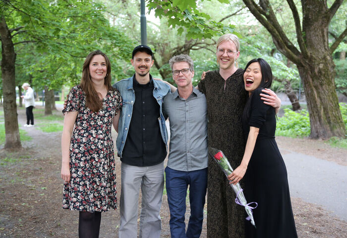 Fiksjon Happy