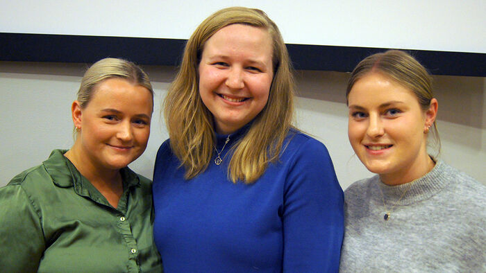 Tre sykepleiestudenter. 