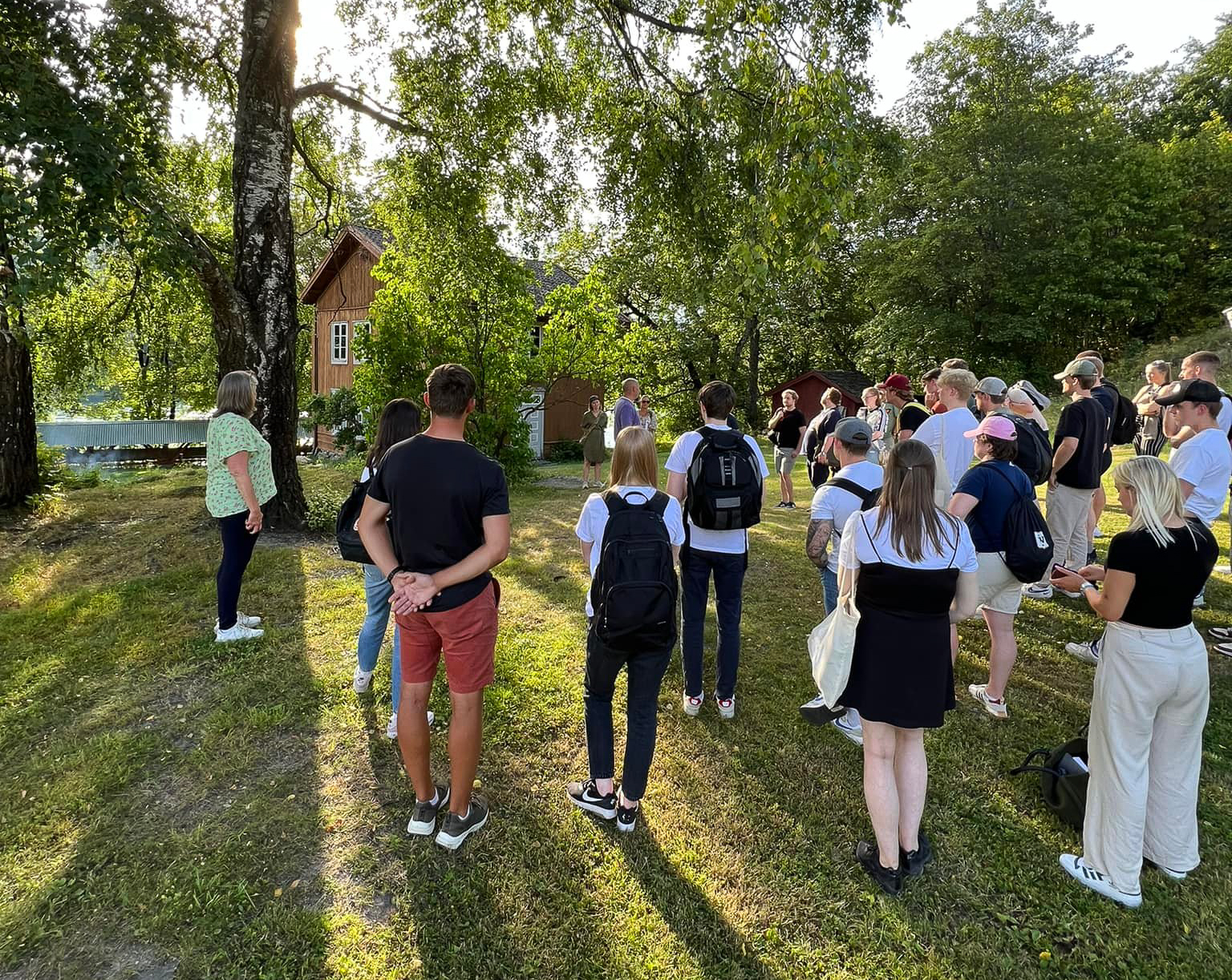 Bilder av studenter i Lillehammer på Sundgården