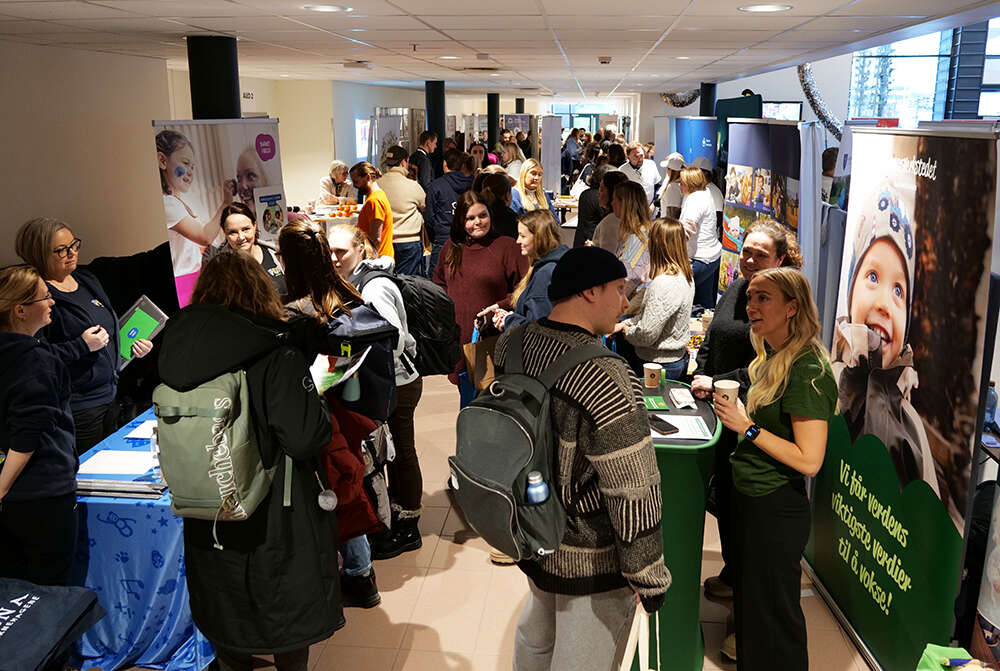 Stand i foajeen på Hamar
