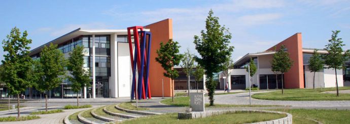 Hovedbygningene ved studiested Hof