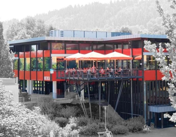 Et av bygningene ved høgskolen