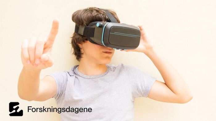 Gutt med VR-briller