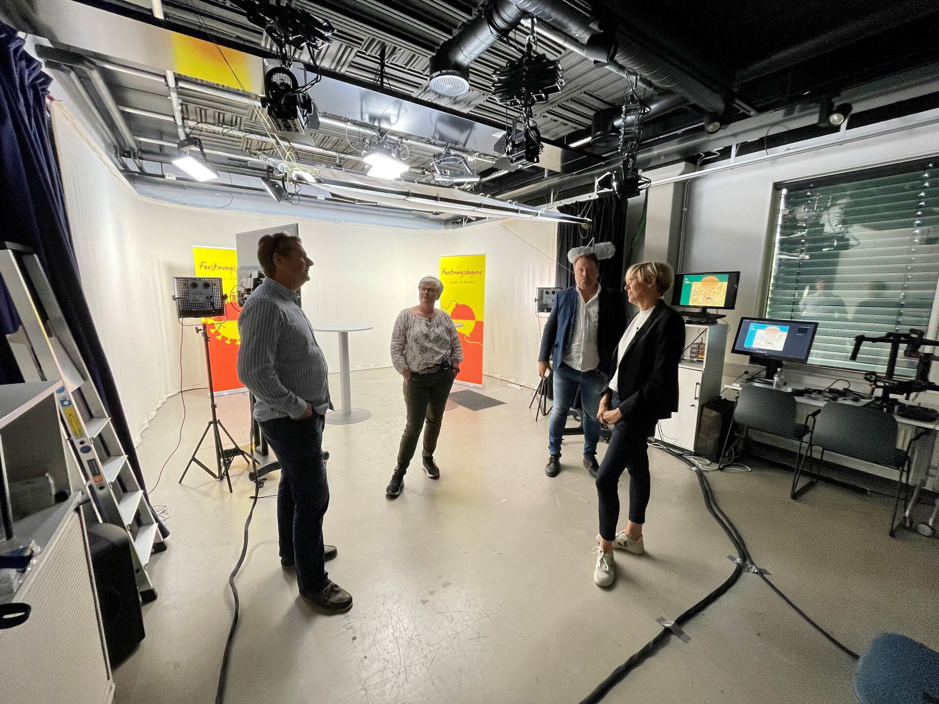 Deltakere i studio 