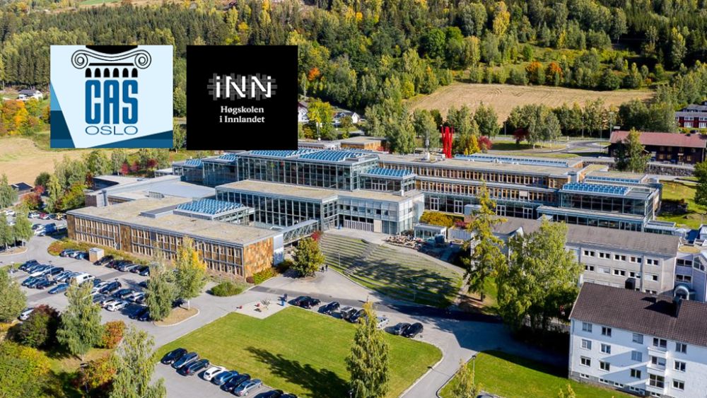 Flyfoto av campus Lillehammer med logoene til høgskolen og CAS lagt på bildet