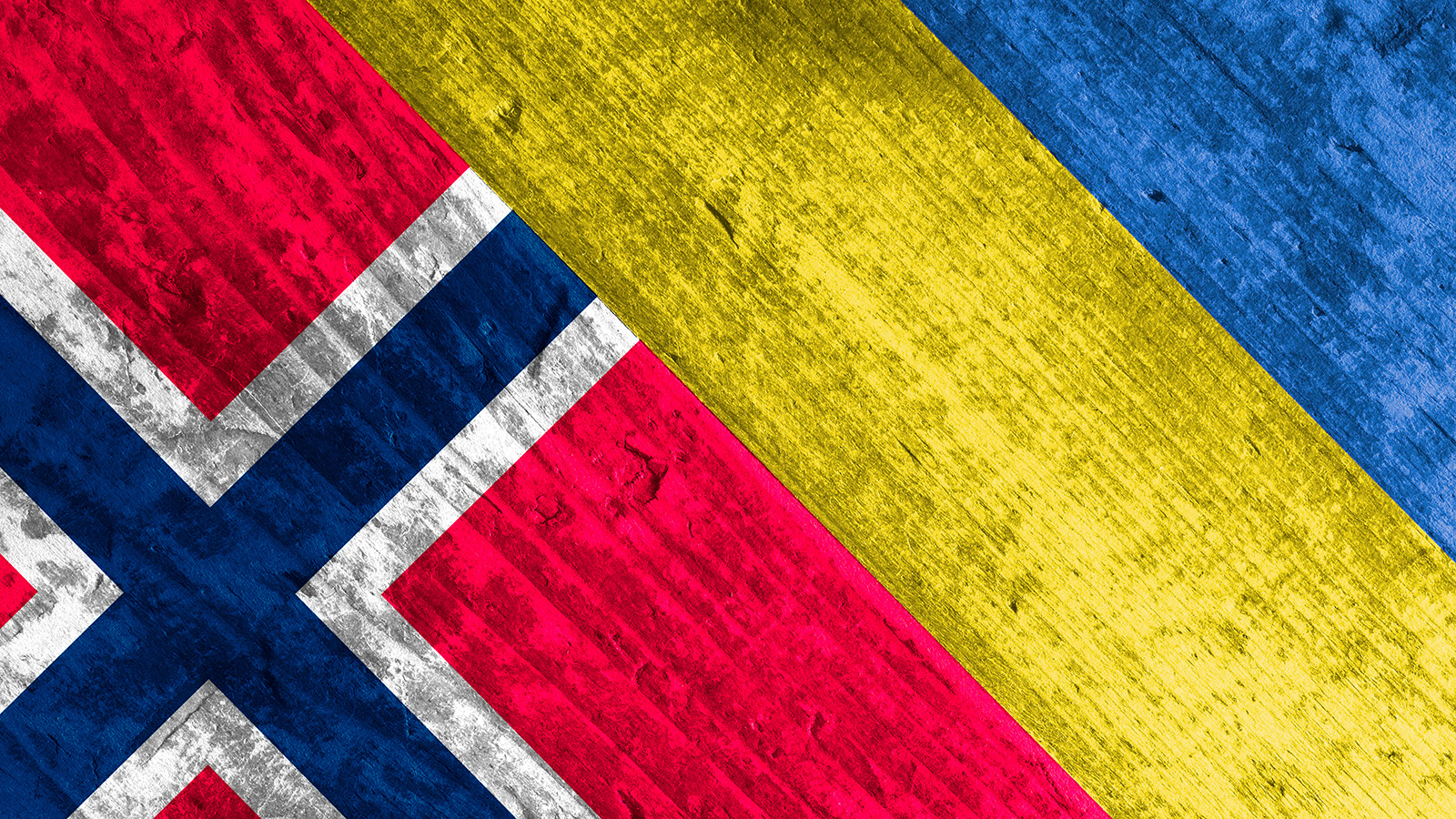 Bilde av det norske og uakrinske flagget sammen på hver sin halvdel av bildet