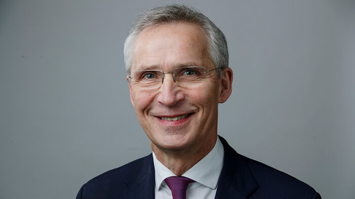 Portrettfoto Jens Stoltenberg. 
