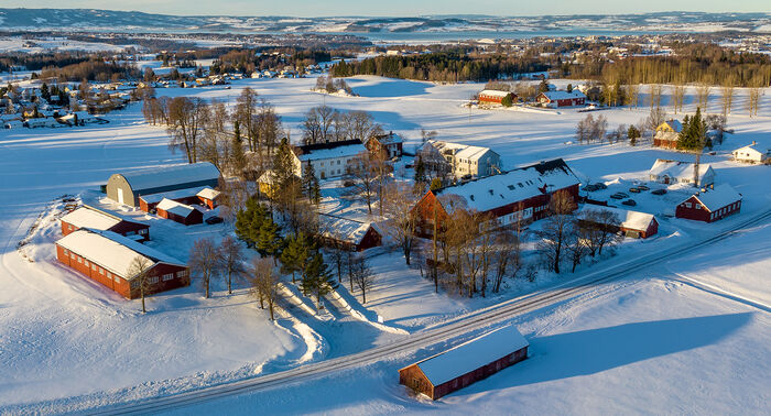Dronebilde studiested Elverum