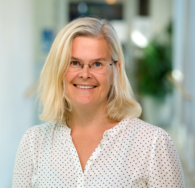 Portrettbilde av professor Lovisa Sumpter
