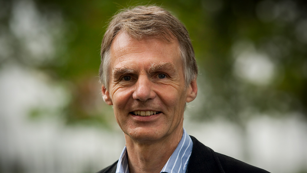 Professor Geir Ulfstein på talerstolen