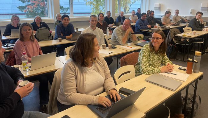 Bilde av studenter på studieprogrammet BIOS