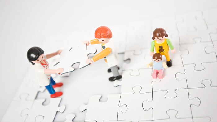 playmobildokker flytter på puslebrikker