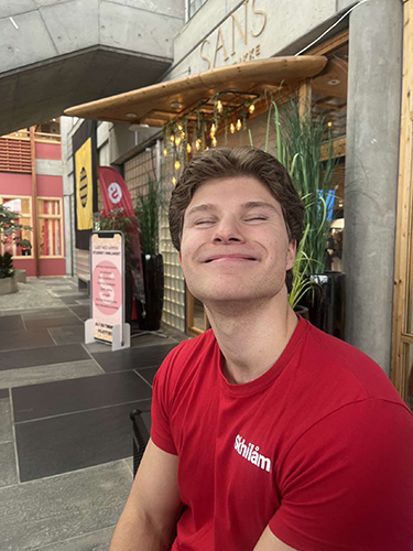Portrettbilde av Aron Mikael Berget