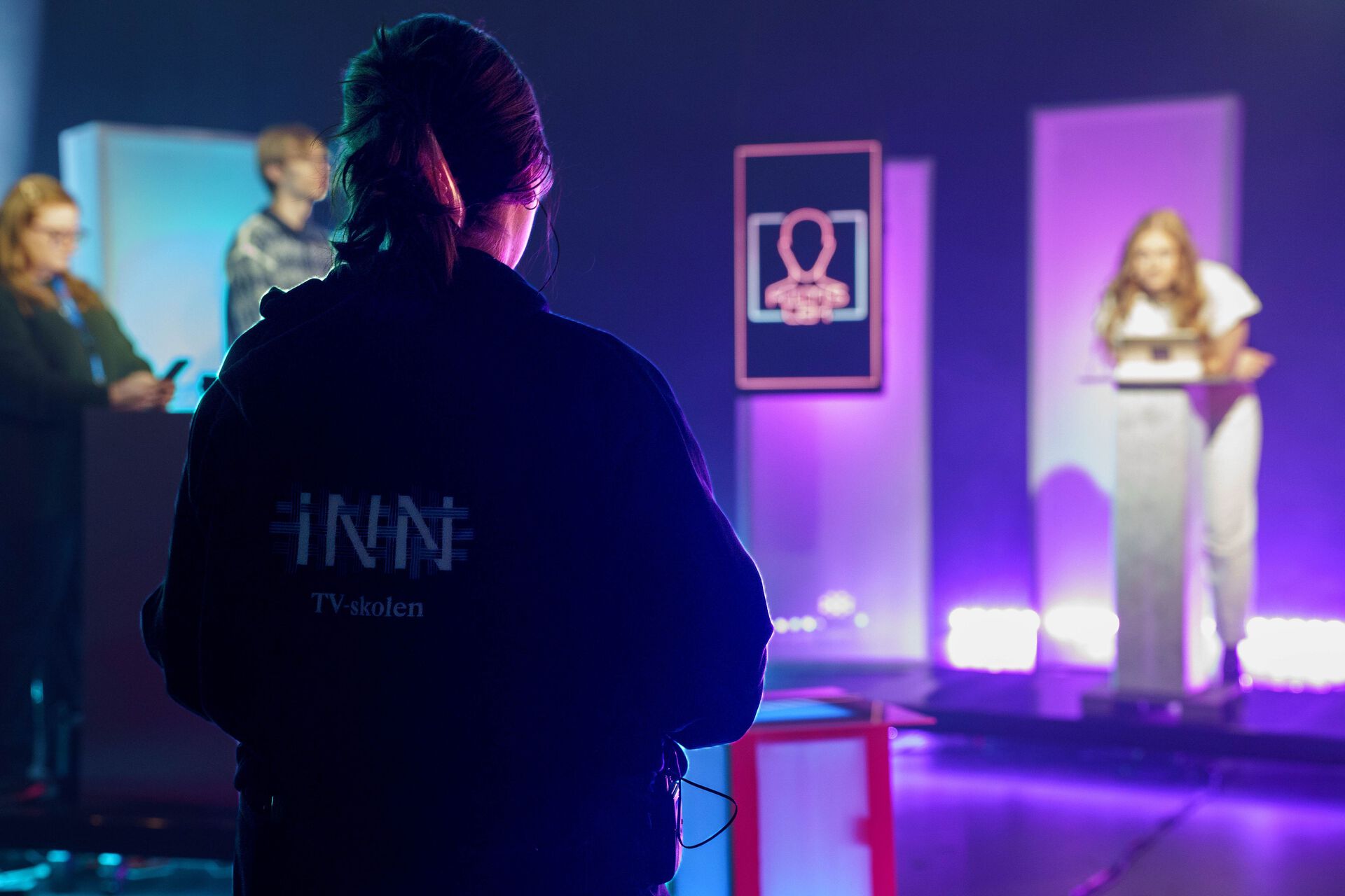 Bilde fra en gameshow-produksjon i TV-studioet på TV-skolen