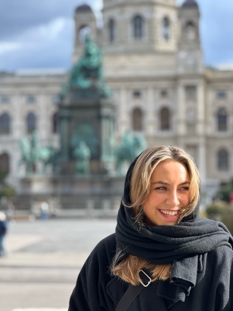 Portrettfoto av Jenny som er på utveksling. 