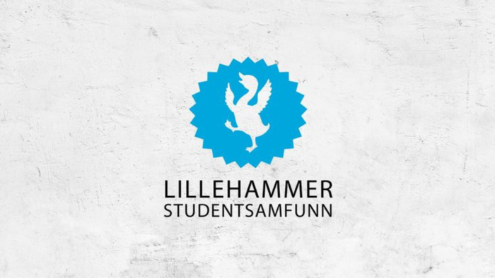 Logo for Lillehammer Studentsamfunn. En blå sirkel med utkutt av en glad and.